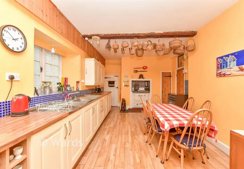 Kitchen/Breakfast Room - Brogdale Road, Faversham, Kent - Wards of Kent