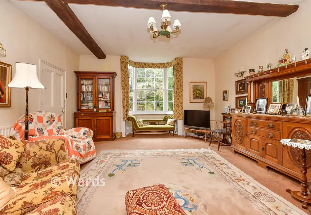 Lounge - Brogdale Road, Faversham, Kent - Wards of Kent