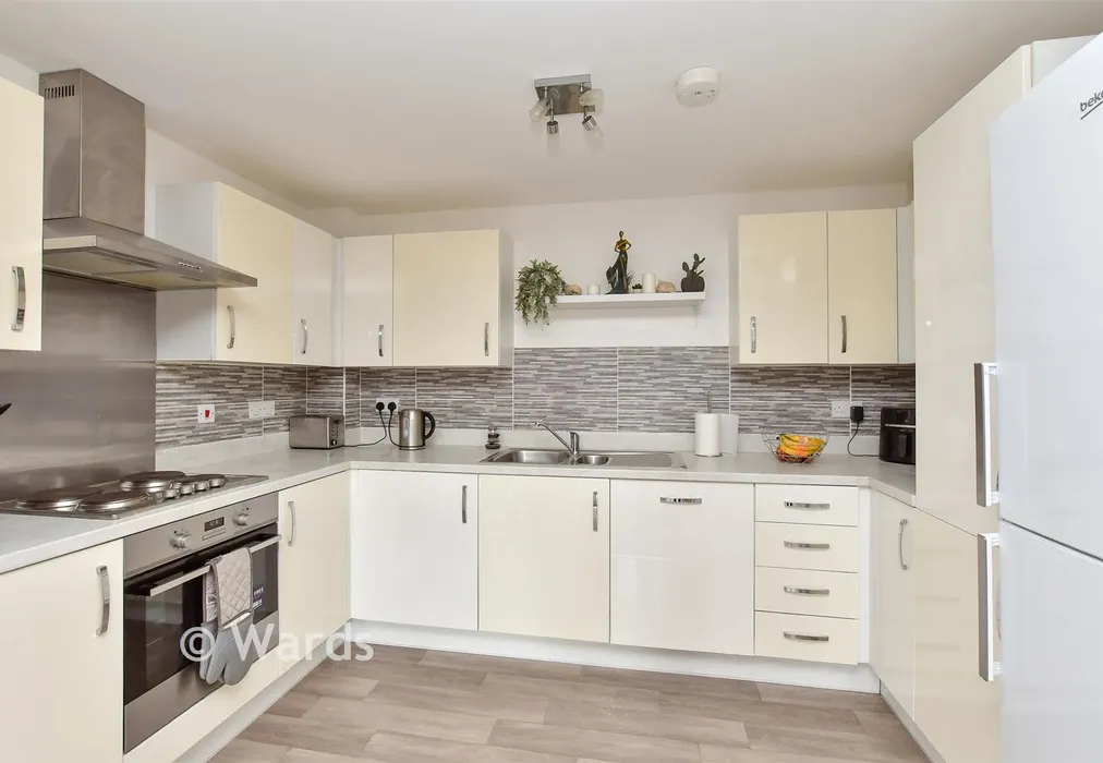 Kitchen - Lywood Drive, Sittingbourne, Kent - Wards of Kent