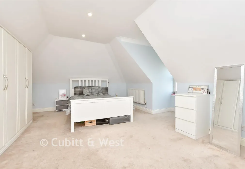 Bedroom 1 - Church Paddock Court, Wallington, Surrey - Wards of Kent