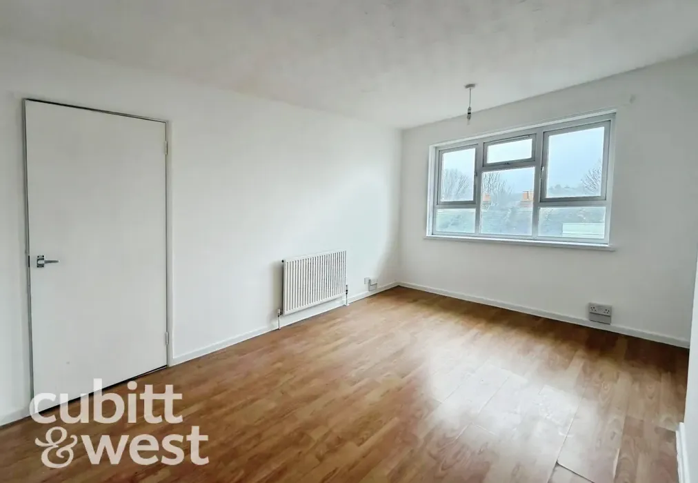  - AVAILABLE WITH NO DEPOSIT King Street Southsea PO5 - Wards of Kent