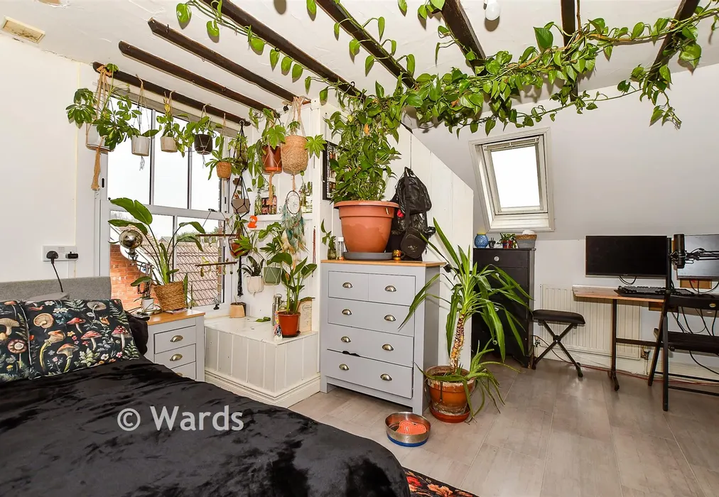 Bedroom 2 - Goudhurst Road, Marden, Kent - Wards of Kent