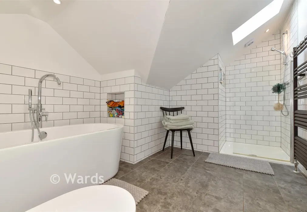 Bathroom - Stour Road, Chartham, Canterbury, Kent - Wards of Kent
