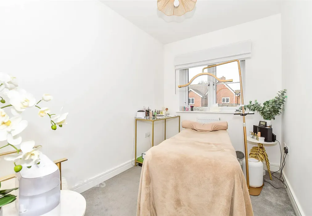 Bedroom 3 - Seymour Drive, Marden, Marden, Kent - Wards of Kent