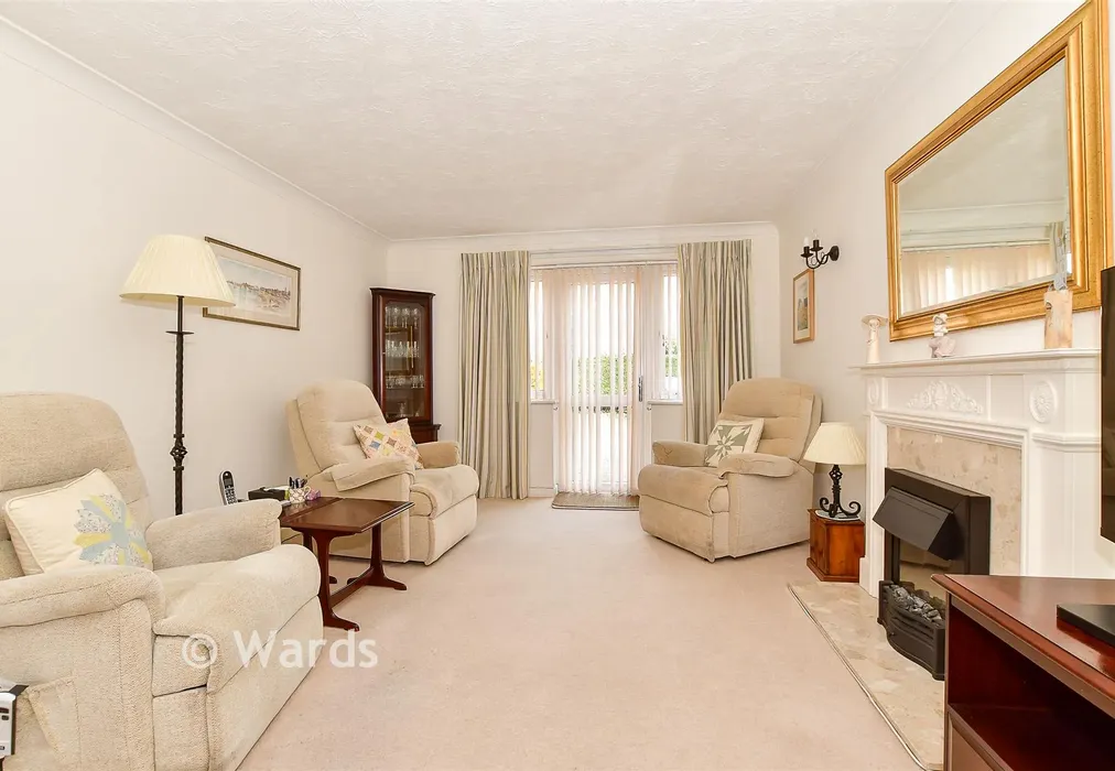Lounge - Woodbury Lane, Tenterden, Kent - Wards of Kent