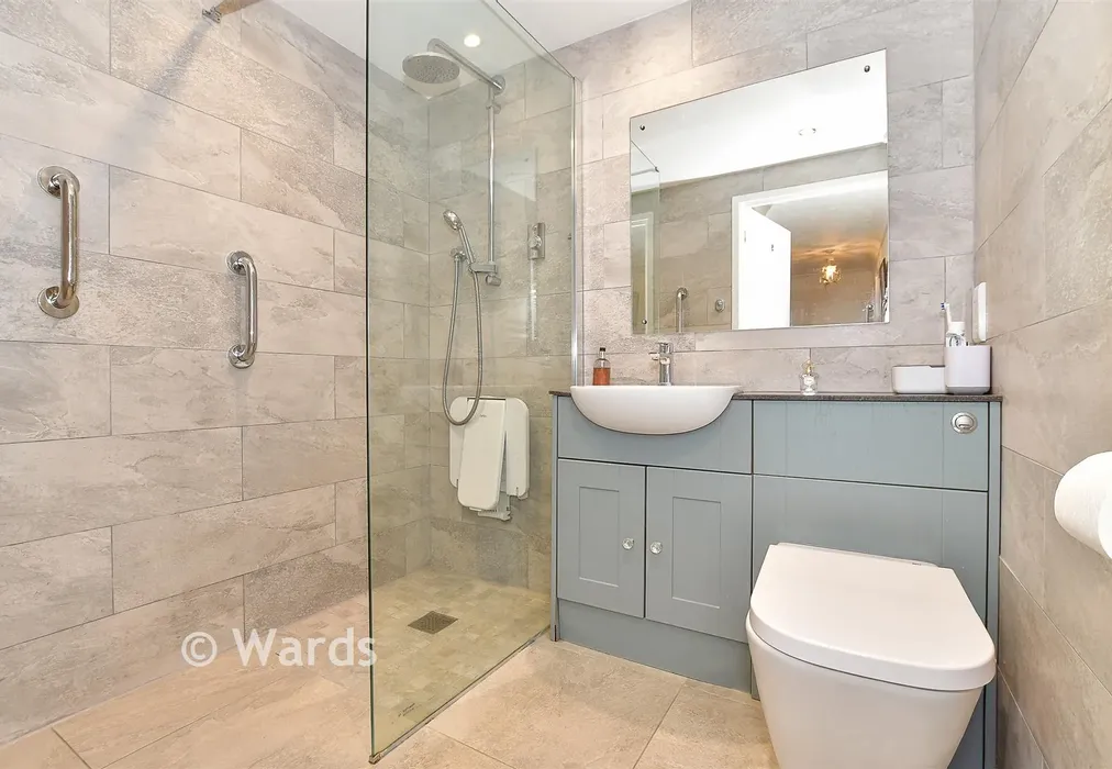 Shower Room - Woodbury Lane, Tenterden, Kent - Wards of Kent
