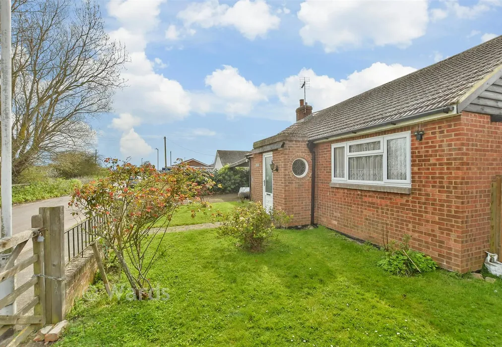 Front Garden - Wing Road, Leysdown-On-Sea, Sheerness, Kent - Wards of Kent