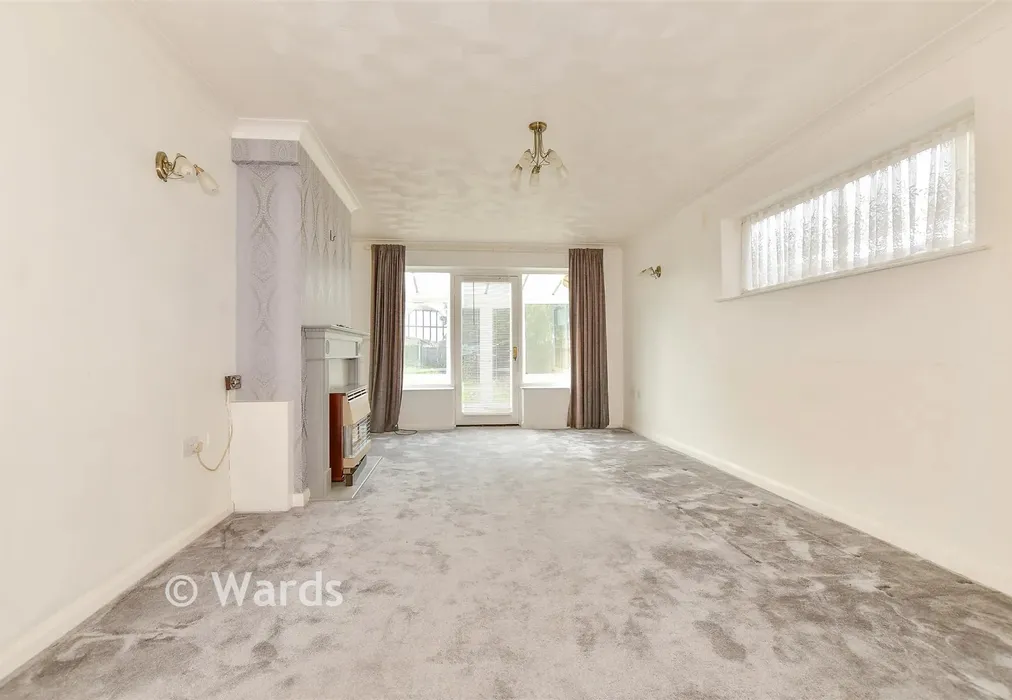 Lounge - Gordon Road, Herne Bay, Kent - Wards of Kent