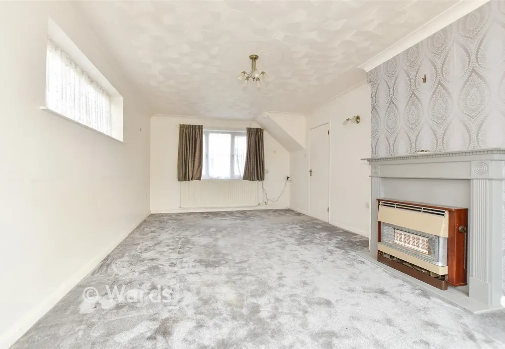 Lounge - Gordon Road, Herne Bay, Kent - Wards of Kent