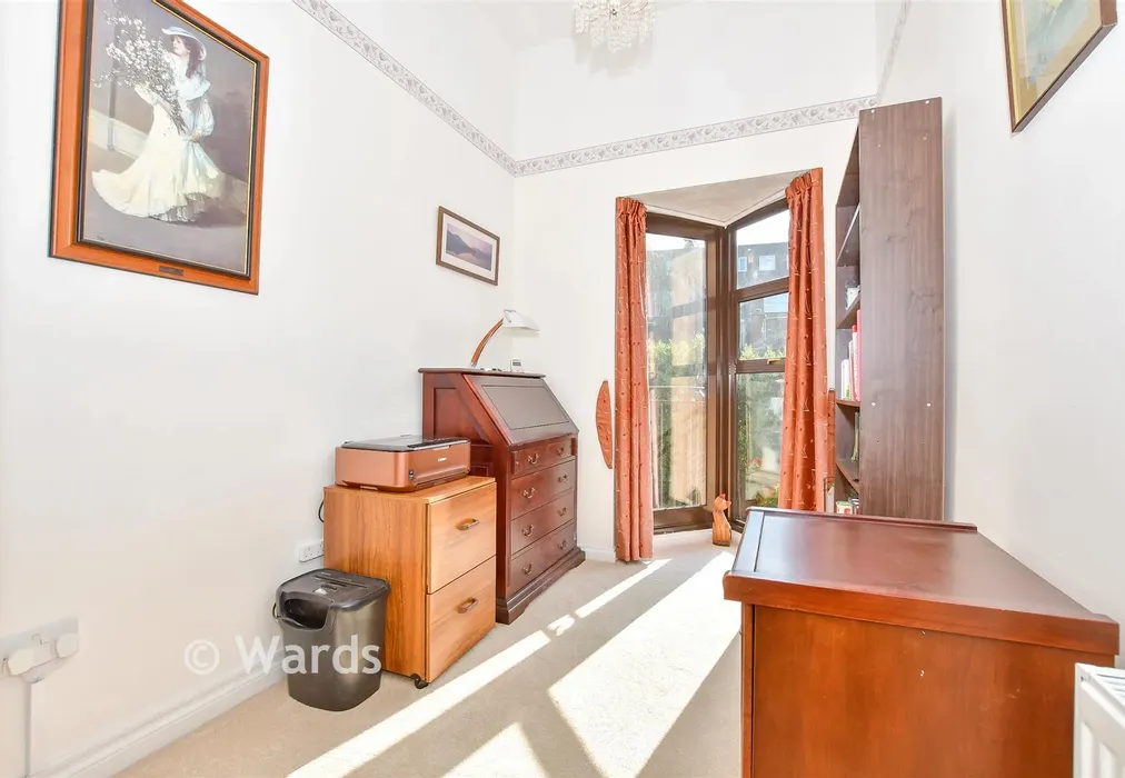 Bedroom 3 - Esplanade, Rochester, Kent - Wards of Kent