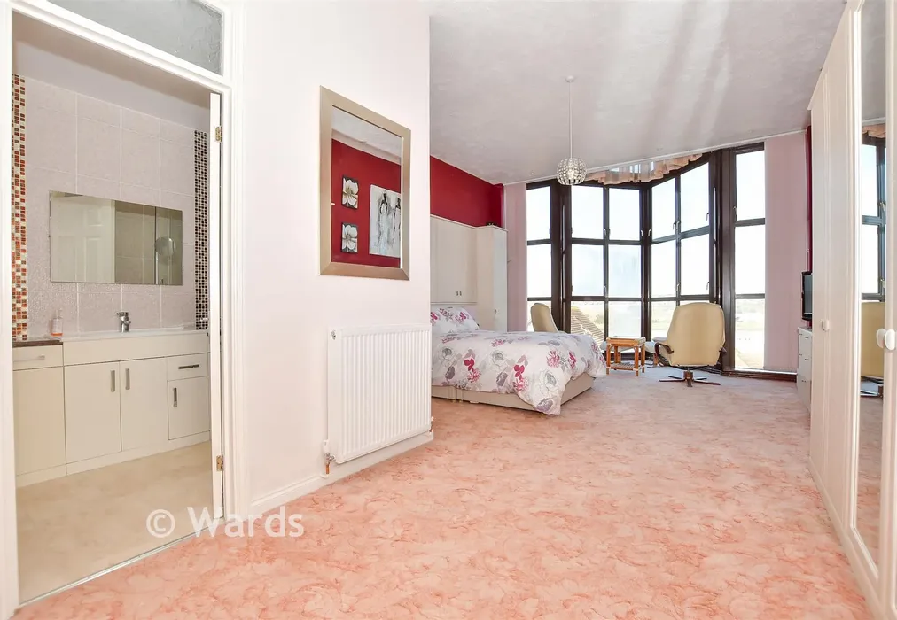 Bedroom 1 - Esplanade, Rochester, Kent - Wards of Kent