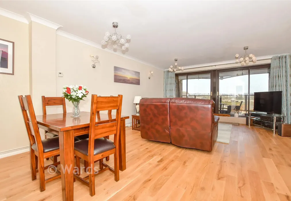 Lounge/Diner - Esplanade, Rochester, Kent - Wards of Kent