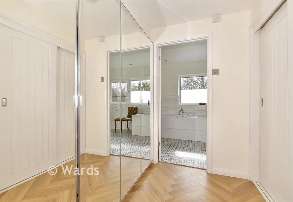 Dressing Room - The Foreland, Canterbury, Kent - Wards of Kent