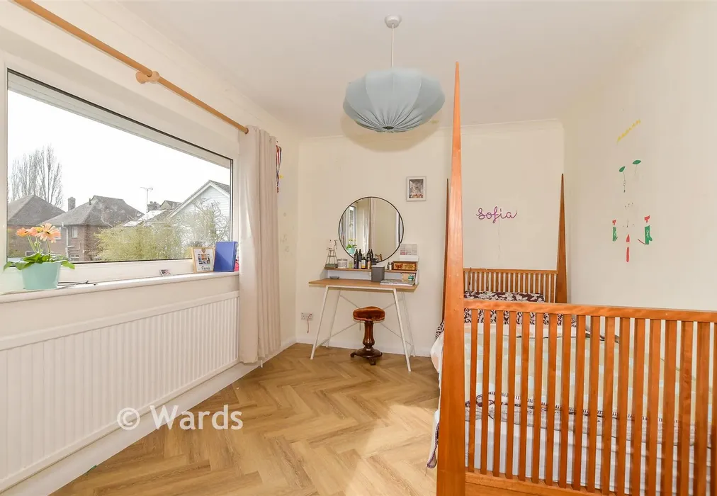 Bedroom 2 - The Foreland, Canterbury, Kent - Wards of Kent