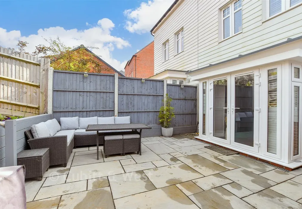 Patio / Decking - Virginia Drive, Haywards Heath, West Sussex - Wards of Kent