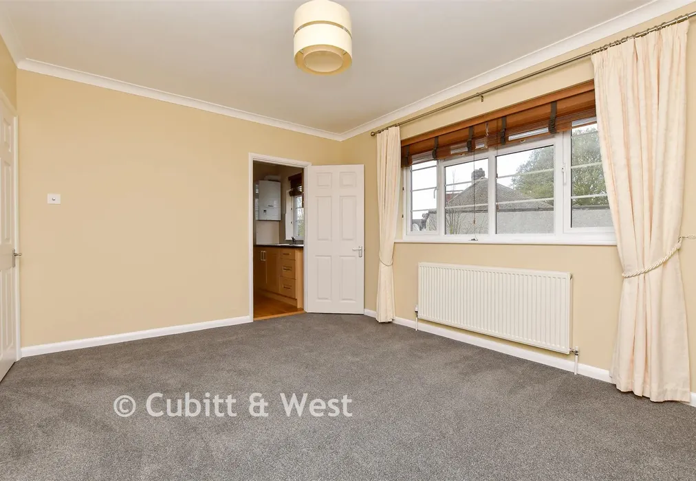 Living Room - Bridle Road, Shirley, Croydon, Surrey - Wards of Kent