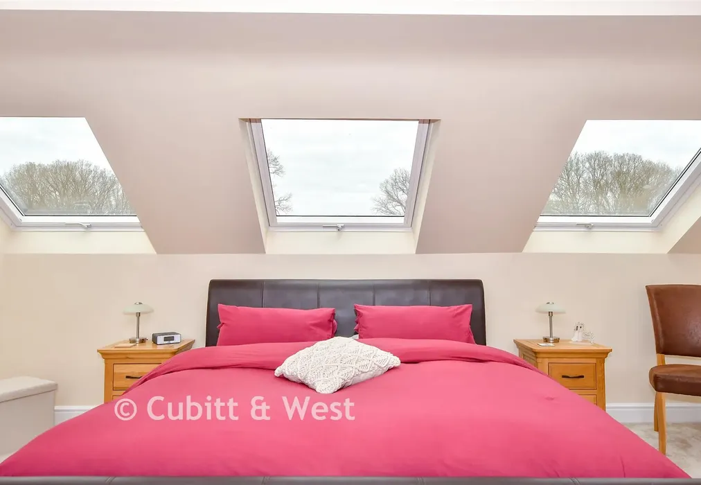 Internal Lifestyle Photograph - Newchapel Road, Lingfield, Surrey - Wards of Kent
