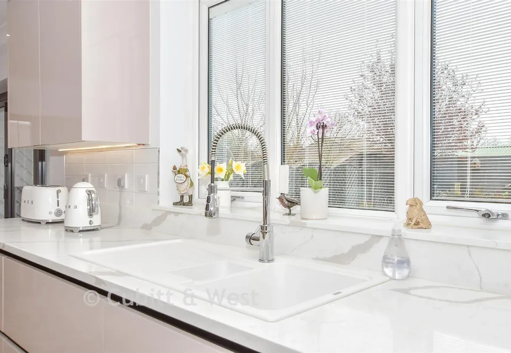 Internal Lifestyle Photograph - Newchapel Road, Lingfield, Surrey - Wards of Kent