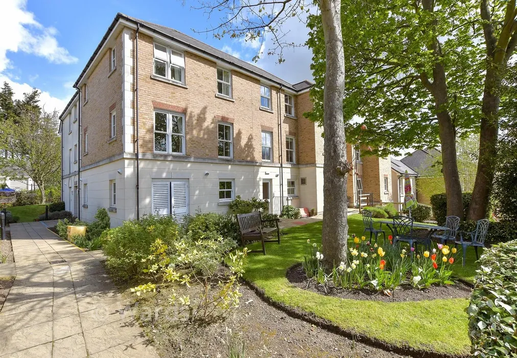 Front (Original) - Glen View, Gravesend, Kent - Wards of Kent