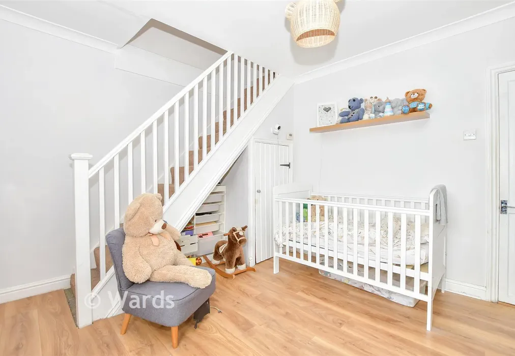 Bedroom 2 - High Street, Rochester, Kent - Wards of Kent
