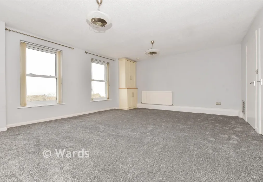 Lounge - Marine Road, Walmer, Deal, Kent - Wards of Kent