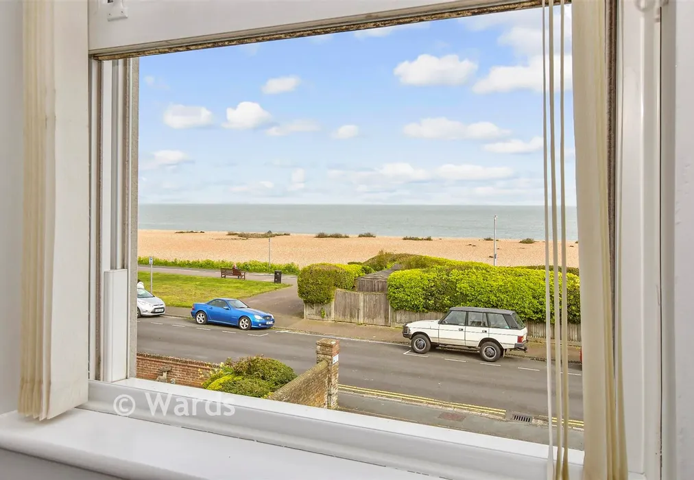 External Lifestyle Photograph - Marine Road, Walmer, Deal, Kent - Wards of Kent