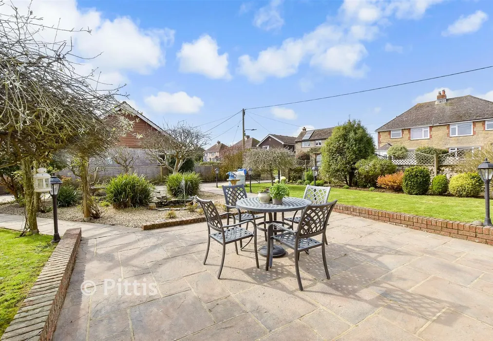 Patio / Decking - Warlands Lane, Shalfleet, Newport, Isle of Wight - Wards of Kent