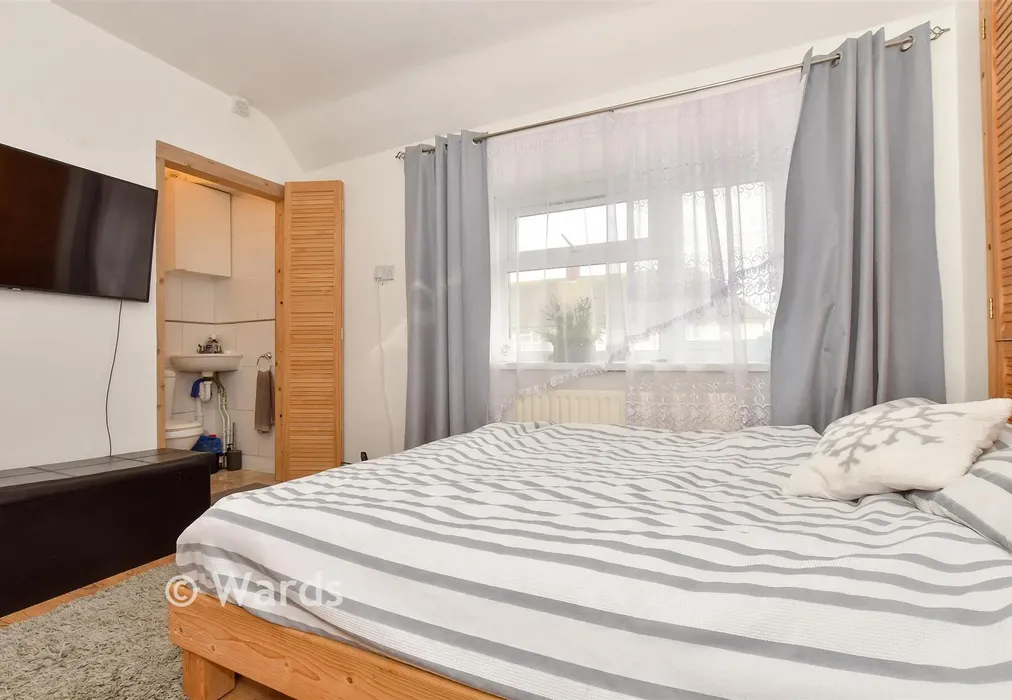 Internal Lifestyle Photograph - Prestedge Avenue, Ramsgate, Kent - Wards of Kent