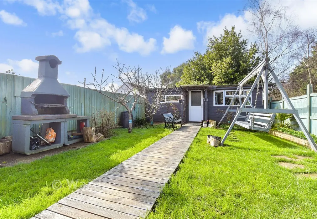 Workshop/Outbuildings - Prestedge Avenue, Ramsgate, Kent - Wards of Kent