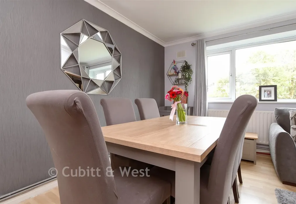Lounge/Dining Room - Ridgeway Road, Redhill, Surrey - Wards of Kent