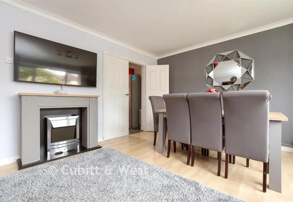 Lounge/Dining Room - Ridgeway Road, Redhill, Surrey - Wards of Kent