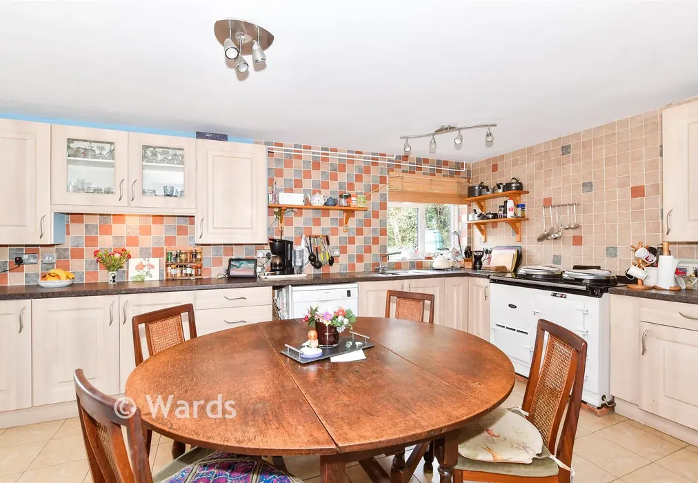 Kitchen/Dining Area - Seven Mile Lane, Mereworth, Maidstone, Kent - Wards of Kent