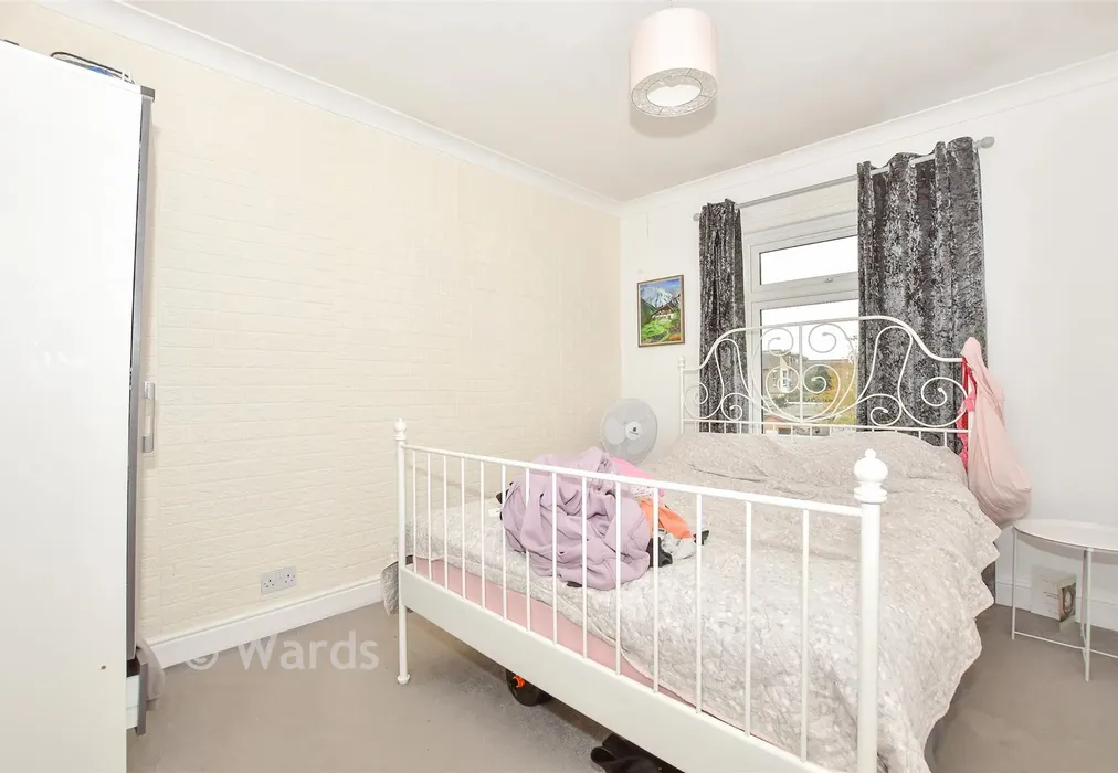 Bedroom 1 - Postley Road, Maidstone, Kent - Wards of Kent
