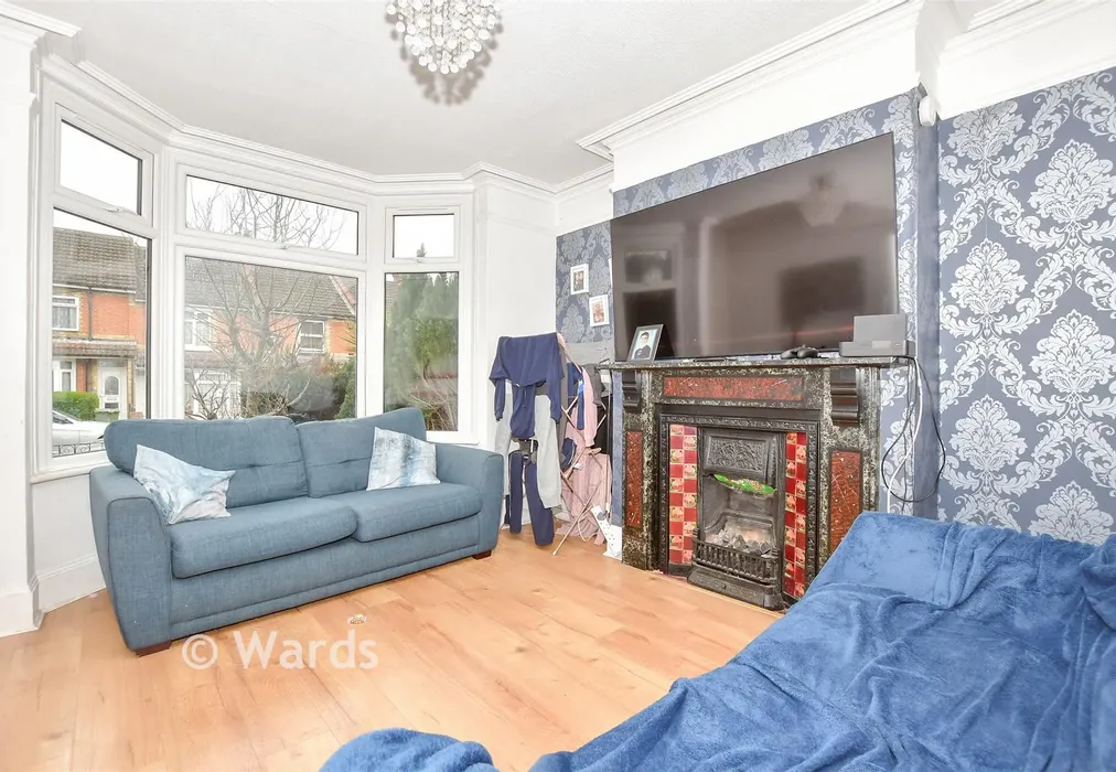 Lounge - Postley Road, Maidstone, Kent - Wards of Kent