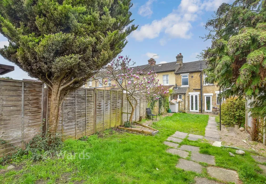 Rear Garden - Postley Road, Maidstone, Kent - Wards of Kent