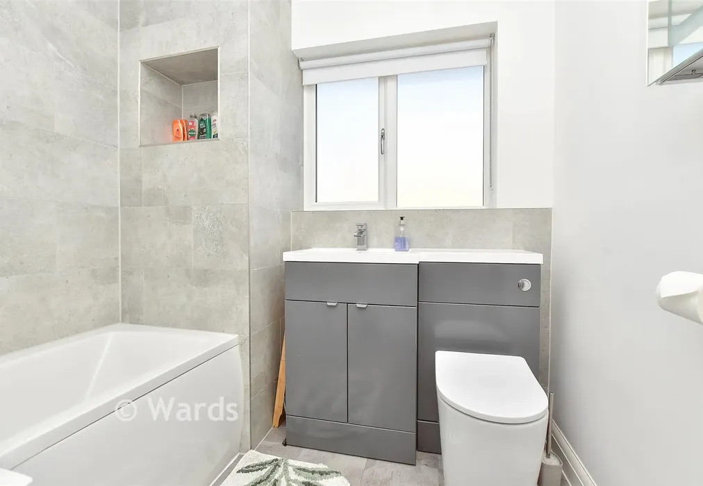 Bathroom - Sheringham Close, Allington, Maidstone, Kent - Wards of Kent