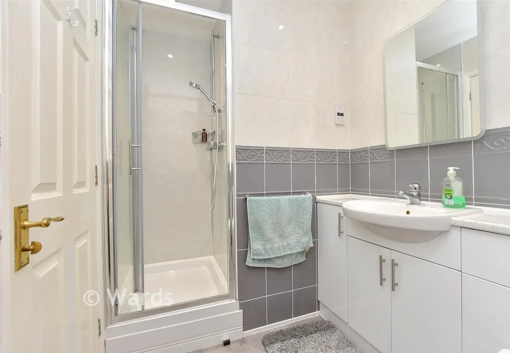 En-Suite - Sheringham Close, Allington, Maidstone, Kent - Wards of Kent