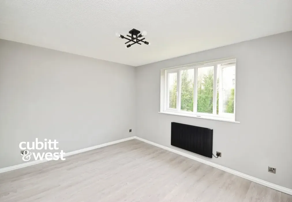 a44c55f9-DSC_5644 - Chipstead Close Sutton SM2 - Wards of Kent