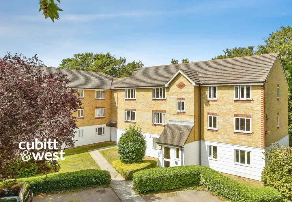 5fa513fe-2 - Chipstead Close Sutton SM2 - Wards of Kent