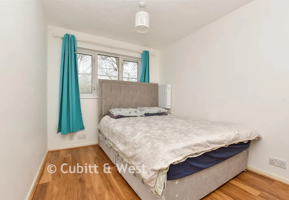 Bedroom 1 - Autumn Drive, Belmont Heights, Sutton, Surrey - Wards of Kent