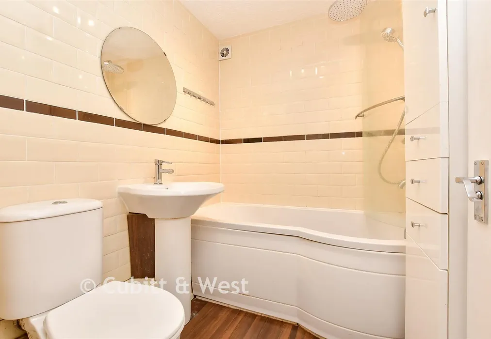 Bathroom - Autumn Drive, Belmont Heights, Sutton, Surrey - Wards of Kent