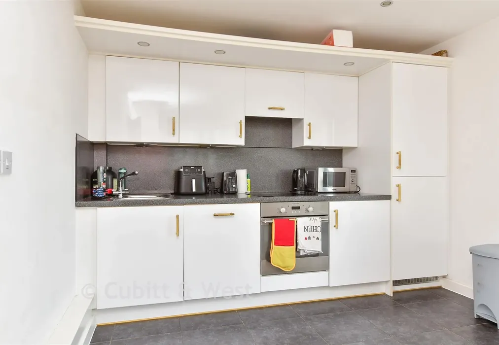 Lounge/ Kitchen/ Diner - Suez Way, Saltdean, Brighton, East Sussex - Wards of Kent