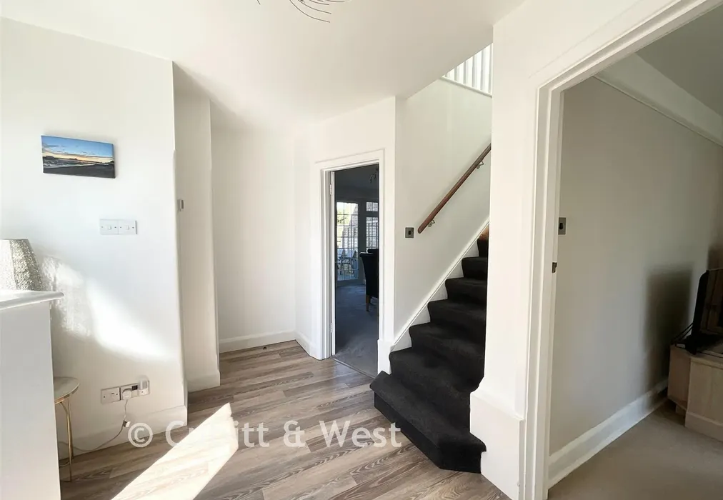 Hallway - Rose Walk, Goring-By-Sea, Worthing, West Sussex - Wards of Kent