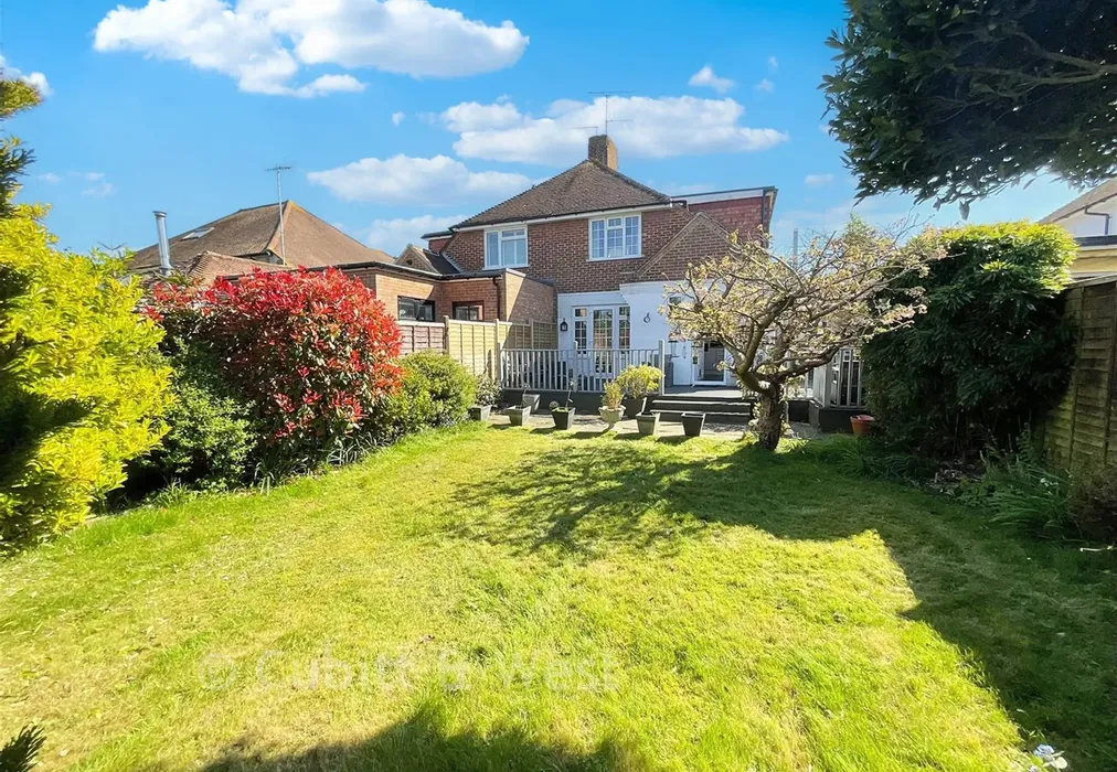 Garden - Rose Walk, Goring-By-Sea, Worthing, West Sussex - Wards of Kent