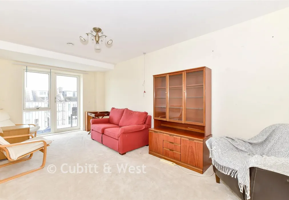 Bedroom 2 - South Parade, Southsea, Hampshire - Wards of Kent