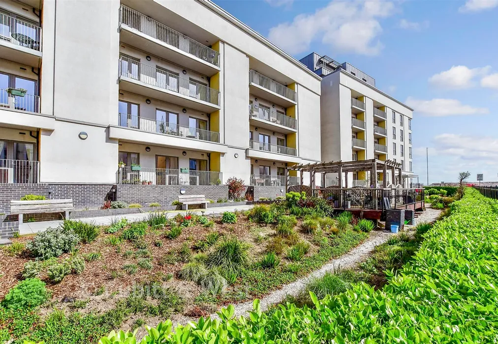 Communal Gardens - South Parade, Southsea, Hampshire - Wards of Kent