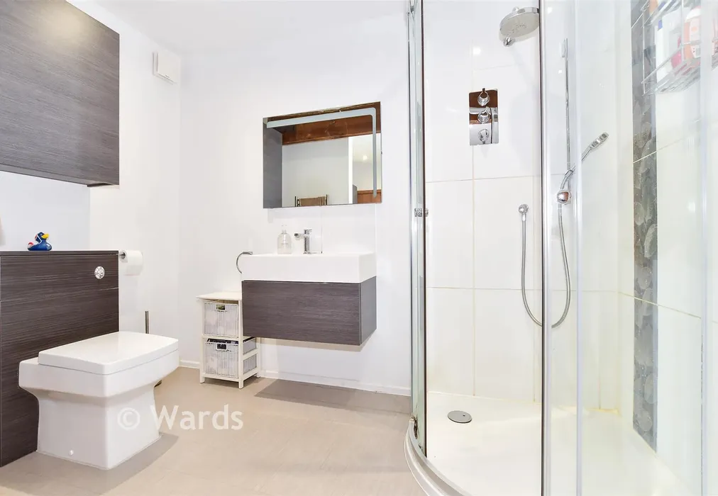 En-Suite Shower Room - Church Lane, West Farleigh, Maidstone, Kent - Wards of Kent