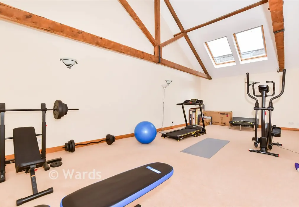 Bedroom 6 - Church Lane, West Farleigh, Maidstone, Kent - Wards of Kent