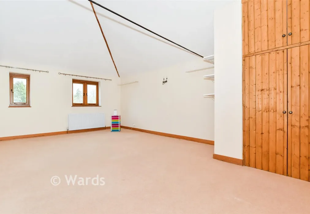 Bedroom 3 - Church Lane, West Farleigh, Maidstone, Kent - Wards of Kent
