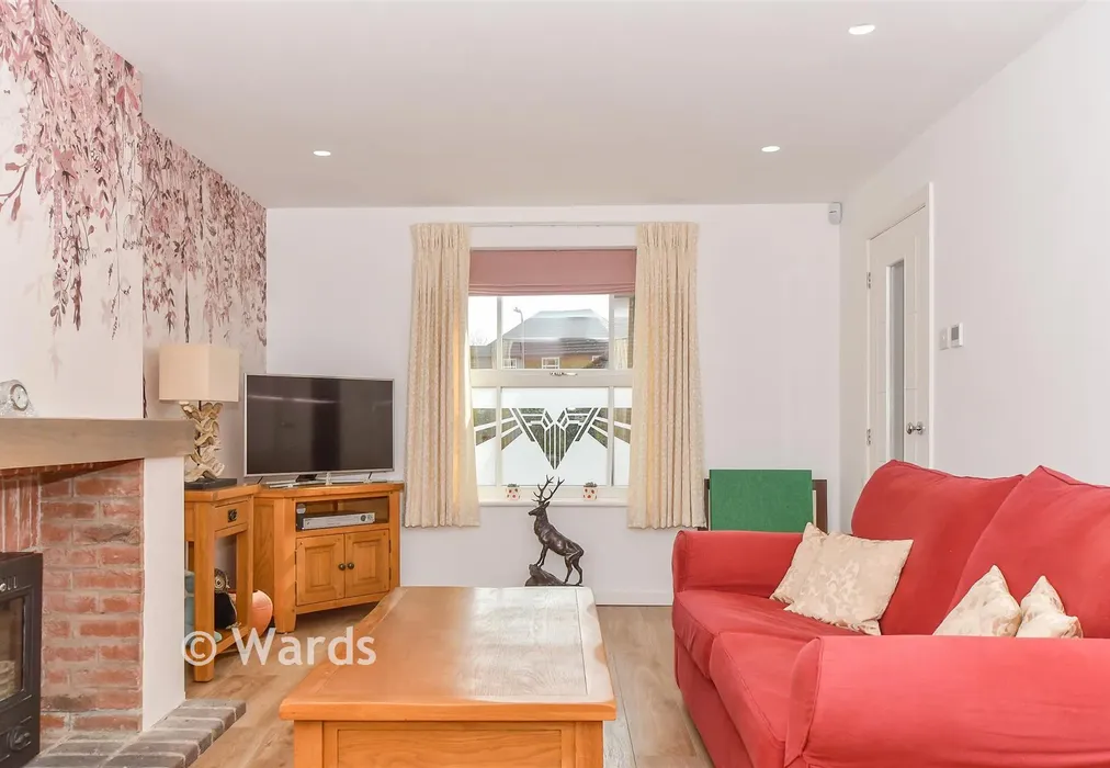 Lounge - Heather Bank, Paddock Wood, Tonbridge, Kent - Wards of Kent